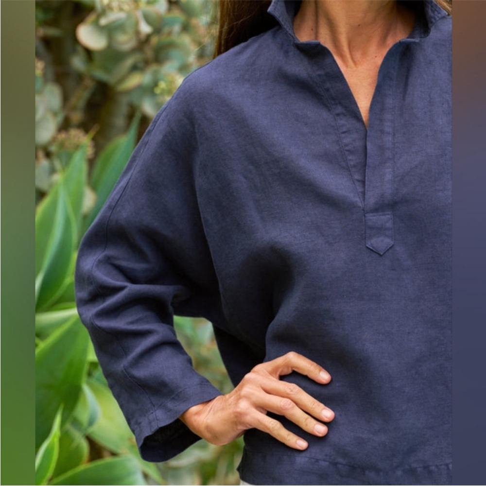 Frank & Eileen Gabi Popover Shirt in Navy - Picture 3 of 7